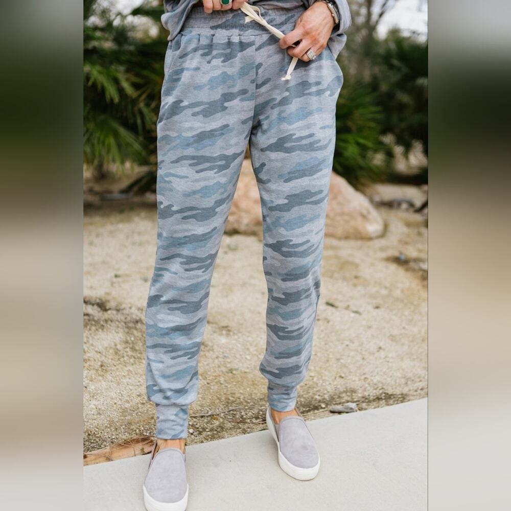 Elan Camo Printed Brushed Knit Tie Waist Jogger Pants Size Large NWT